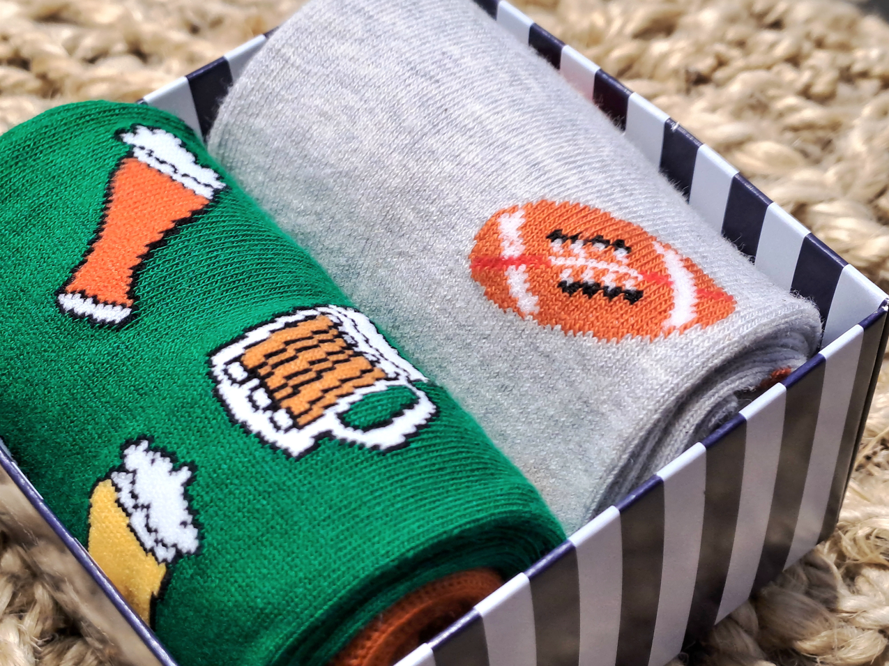 BOX CADEAU 2 PAIRES DE CHAUSSETTES - COUPE DU MONDE DE RUGBY - LA TROISIÈME MI-TEMPS